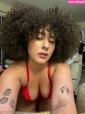tranquilitywithtasha - Purple panties  phatttt ass