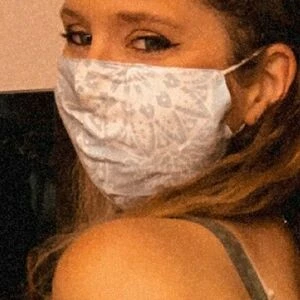 Samantha Snowberry