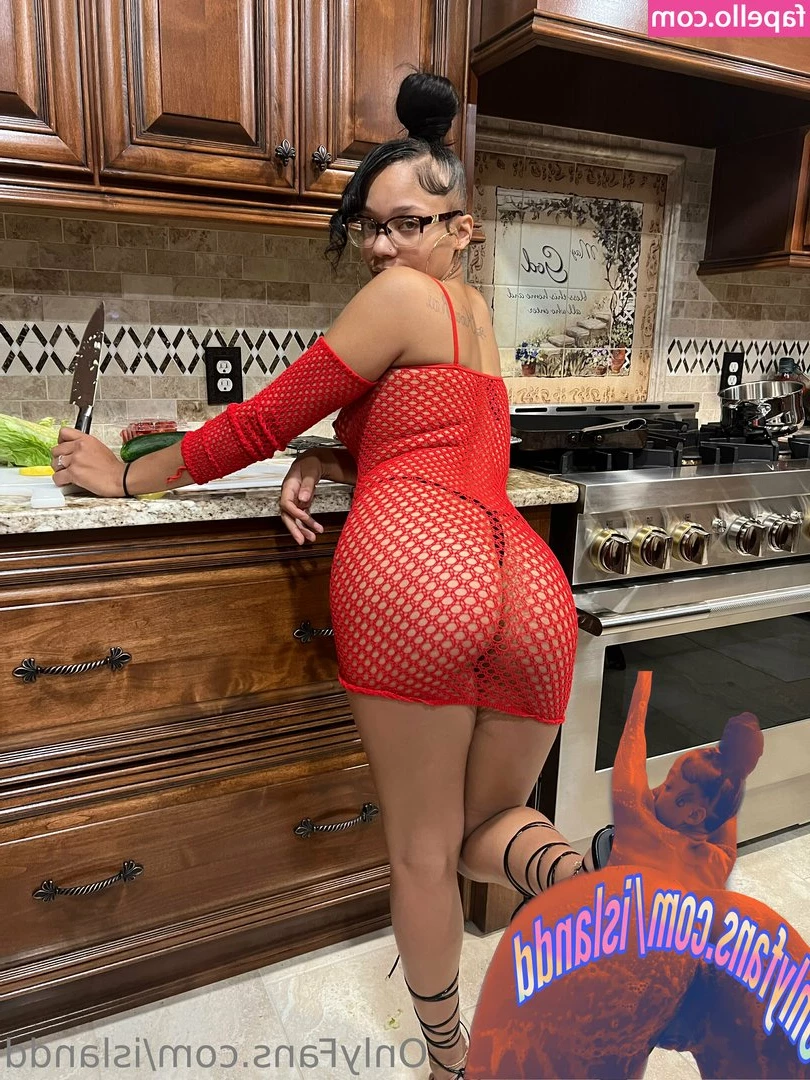  [ islandd ] - Can you guess my height