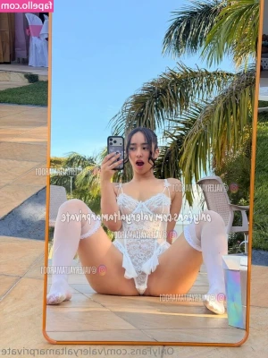 Valery Altamar [ valery-altamar ] - Im so horny from camping and not getting off for the last 2 days..