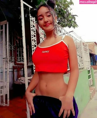 Valery Altamar [ valery-altamar ] - fingering my pussy n ass w a lil surprise at the end🙊