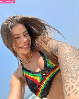 Thayna Lopes [ thayna-lopes ] - I am grateful to myself that I can afford so much🥰