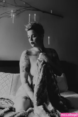 gemidemure - Dont keep me waiting  fill up my holes  -- gt  Swipe for multiple