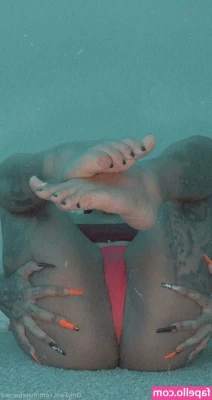tattoobbyx - Questa sera sono tutta VOSTRA 🤩😍...Chi mi tiene compagnia?!!