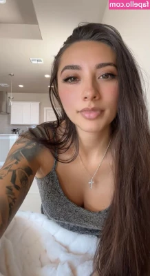 Theegoldenrose [ theegoldenrose-1 ] - Is getting hot in here     take off all your clothes and come with me