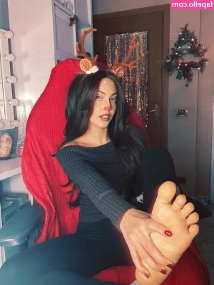 Mona Schon [ mona-schon-1 ] - TITTY SUCKIN @demidiorxo @missblonebunnyvip