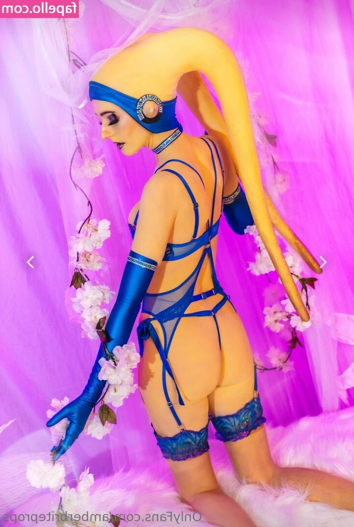 Amber Brite Props [ amber-brite-props ] - Oh ya!! Here's a preview for a future vid