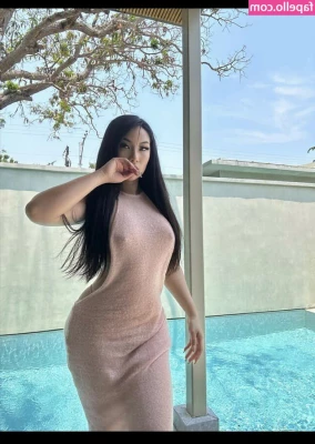 rachelleruth_ [ rachelleruth ] - your choice: which breast will you kiss first?💋💋