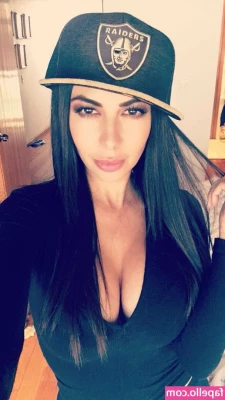 Jimena Sanchez [ jimena-sanchez ] - a beautiful evening for a beautiful body