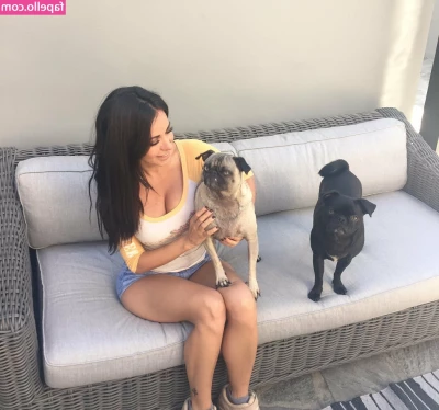 Jimena Sanchez [ jimena-sanchez ] - So tired but I’m pushing through it! Taking off to LA for a long