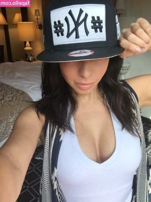 Jimena Sanchez [ jimena-sanchez ] - What would you think if I told you I'd sleep without underwear part 1