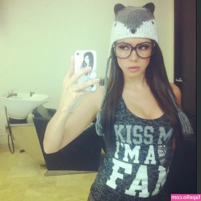 Jimena Sanchez [ jimena-sanchez ] - Hard day of work?  Come one, enjoy one of my sex scenes! …..