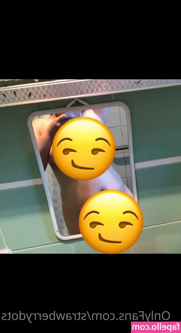 strawberrydots - 💦 Are you ready to eat my ass, pussy, and feet until I'm