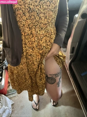 skye_doll99 [ skye-doll99 ] - Wiggle wiggle  feet  toes  whitepolish  cutefeet