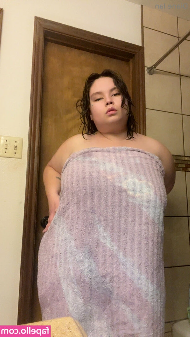 moonbbw - Going to be wanking here all day 😈😈😈