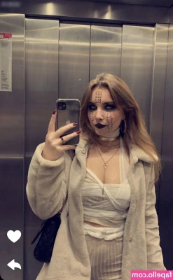 joysemmi - My poor thigh highs have seen better days