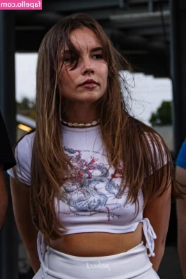 joysemmi - Don t keep me waiting  Put it in already