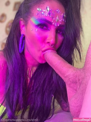 Karoline Coutinho [ karoline-coutinho ] - Wanna see a 10 minute sucking cock video ??   Will be sent later for
