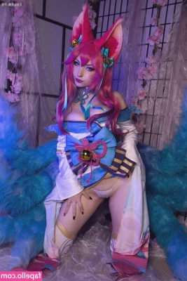 Shiro Kitsune [ shiro-kitsune-20 ] - It’s too damn hot to wear clothes. 🔥🥵 Won’t you join me