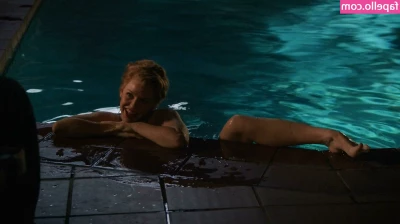 Kelli Garner [ kelli-garner ] - Does this count as begging