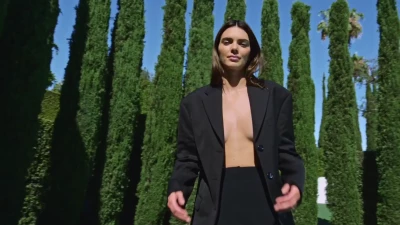 Kendall Jenner [ kendall-jenner ] - Dancing to Bad Bunny  Daikiti