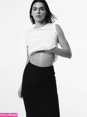 Kendall Jenner [ kendall-jenner ] - Taking a shower too bad you aren t in here with me to wash my fur