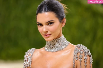 Kendall Jenner [ kendall-jenner ] - 😎 Had an amazing time with my Beautiful muscular friend😍 I