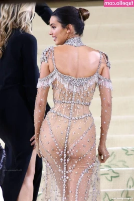 Kendall Jenner [ kendall-jenner ] - Fedora is heavily pregnant at 8 months  she gets horny and sneaks