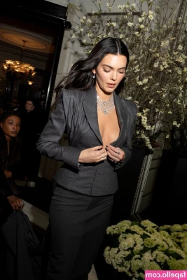 Kendall Jenner [ kendall-jenner ] - 🎬🔥🏳️‍🌈🍆🍑💦☔️It feels like heaven/ se