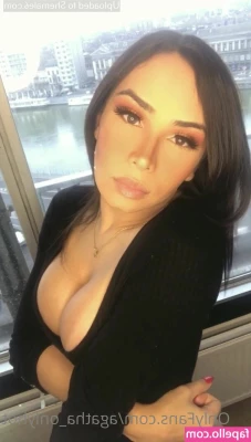 Agatha Onlyhot [ agatha-onlyhot ] - A little juicy peach to help you wake up😜 If this doesn't then