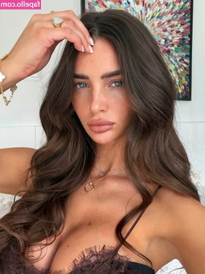 Maddy Cheary [ maddy-cheary-3 ] - 💧 Gym time my Luvs. 💧  I’m free tonight if you want to