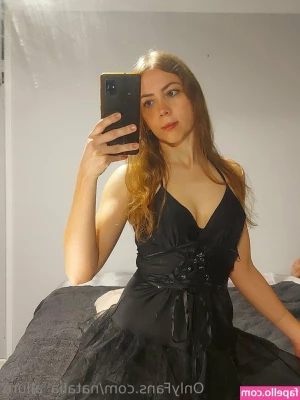 natalia_allure [ natalia-allure ] - How is your day🤫😁 I’ll be drinking tonight so I’ll be doing