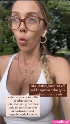 Sexy Julia [ sexy-julia ] - POV you're a lowly shoe-shiner and I'm a city exec and you're only so