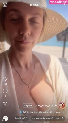Sexy Julia [ sexy-julia ] - Old to me  new to you