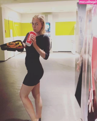Sexy Julia [ sexy-julia ] - Don’t worry I’ll cook whatever you want and you can have me for