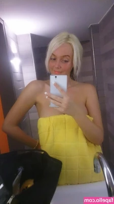 Sexy Julia [ sexy-julia ] - enjoy your dreams of me ☁️🌙