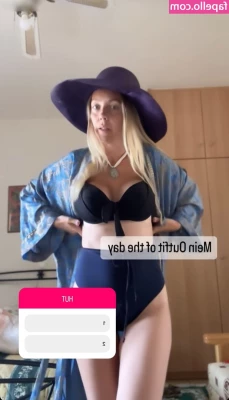 Sexy Julia [ sexy-julia ] - Don t forget  I sell used worn clothing and more   Plus you can make