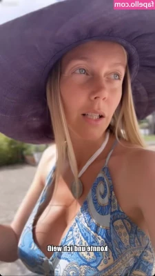 Sexy Julia [ sexy-julia ] - wet
