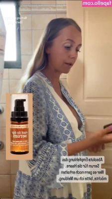 Sexy Julia [ sexy-julia ] - Hey Baby  Come see how I get really naughty and horny watching porn