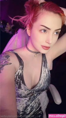 hayliekyufree [ hayliekyufree-3 ] - Hop on 🏍