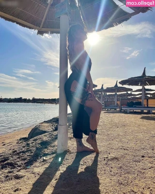 Josephine Welsch [ josephine-welsch ] - Y