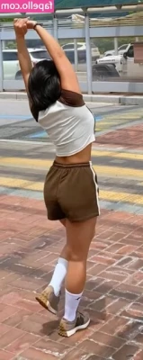 Beo Deul Jeong 정버들 [ beo-deul-jeong ] - i m new here baby  what s good