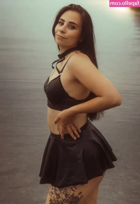 Sarah Klopp [ sarah-klopp-1 ] - Grab on 😏