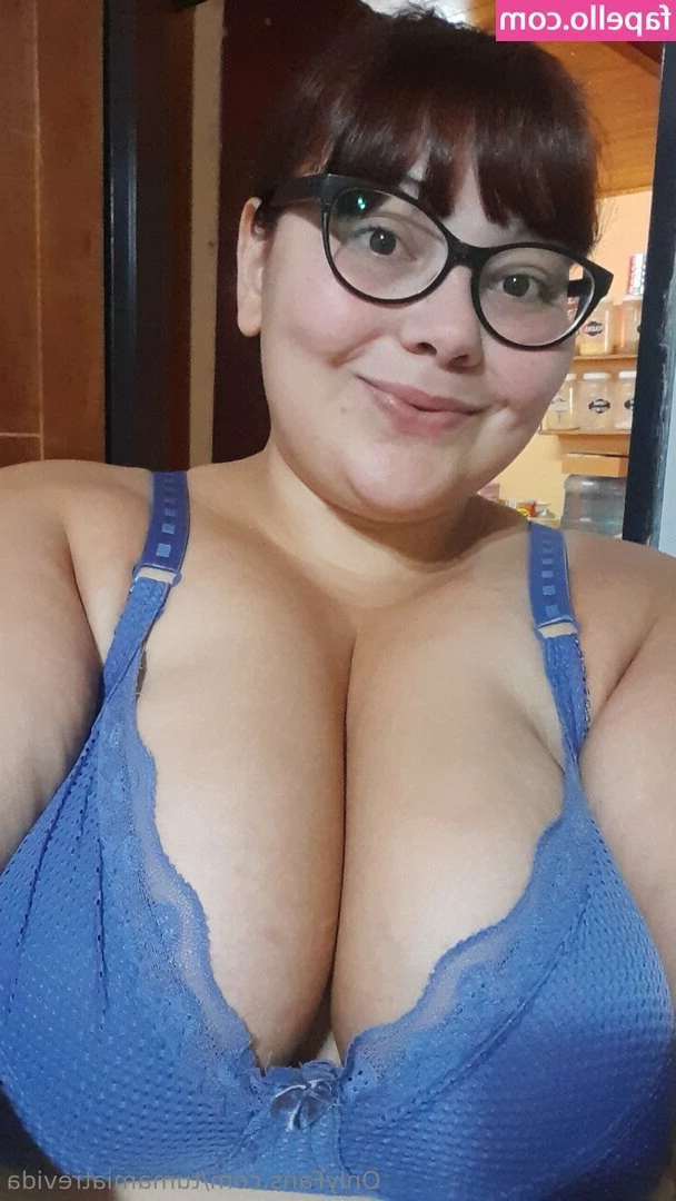 tumamiatrevida - 😻Yes Kitty 3😻 Round One Swipe for full view  A.) @sexynerd6969 