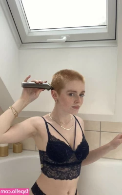 mai_buzzcut [ mai-buzzcut ] - 😻Yes Kitty 3😻 Round One Swipe for full view  A.) @sexynerd6969 
