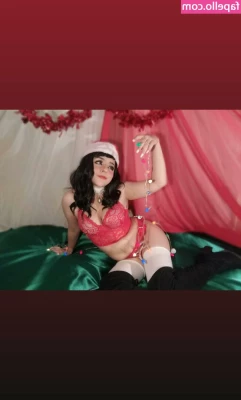 Sophia Sugarz [ sophia-sugarz ] - Girls just wanna have fun...together. 😈