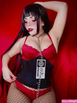Sophia Sugarz [ sophia-sugarz ] - Hello my sexy people  How about an evening and roasting marshmallows