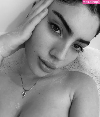 Paulina franco lopez [ paulina-franco-lopez ] - Four finger pussy bang and the biggest squirt  Will you clean me up