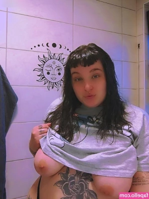 xlenaa_official [ xlenaa-official ] - Lazy Monday
