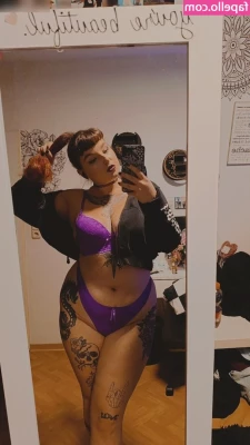 xlenaa_official [ xlenaa-official ] - 💋Thirsty Thursday! I’m getting a ton of questions about my